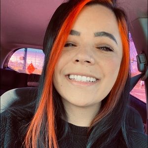 Meet your Posher , Bri 🌑🌘🌗🌖🌕🌒🌓🌔🌕